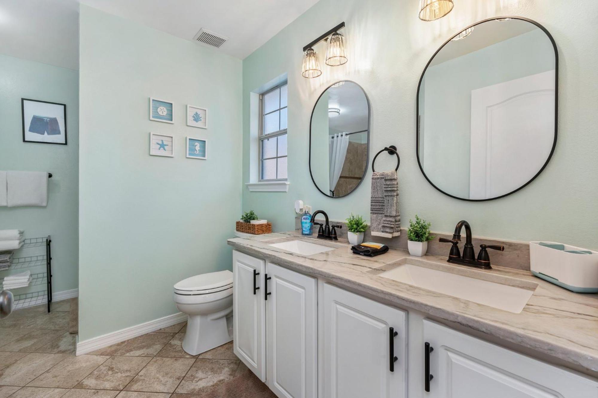 Beautiful Pet Friendly Home! Tropical Pool, Optional Golf Cart & Pool Heat, Minutes To Beach Destin Exterior foto